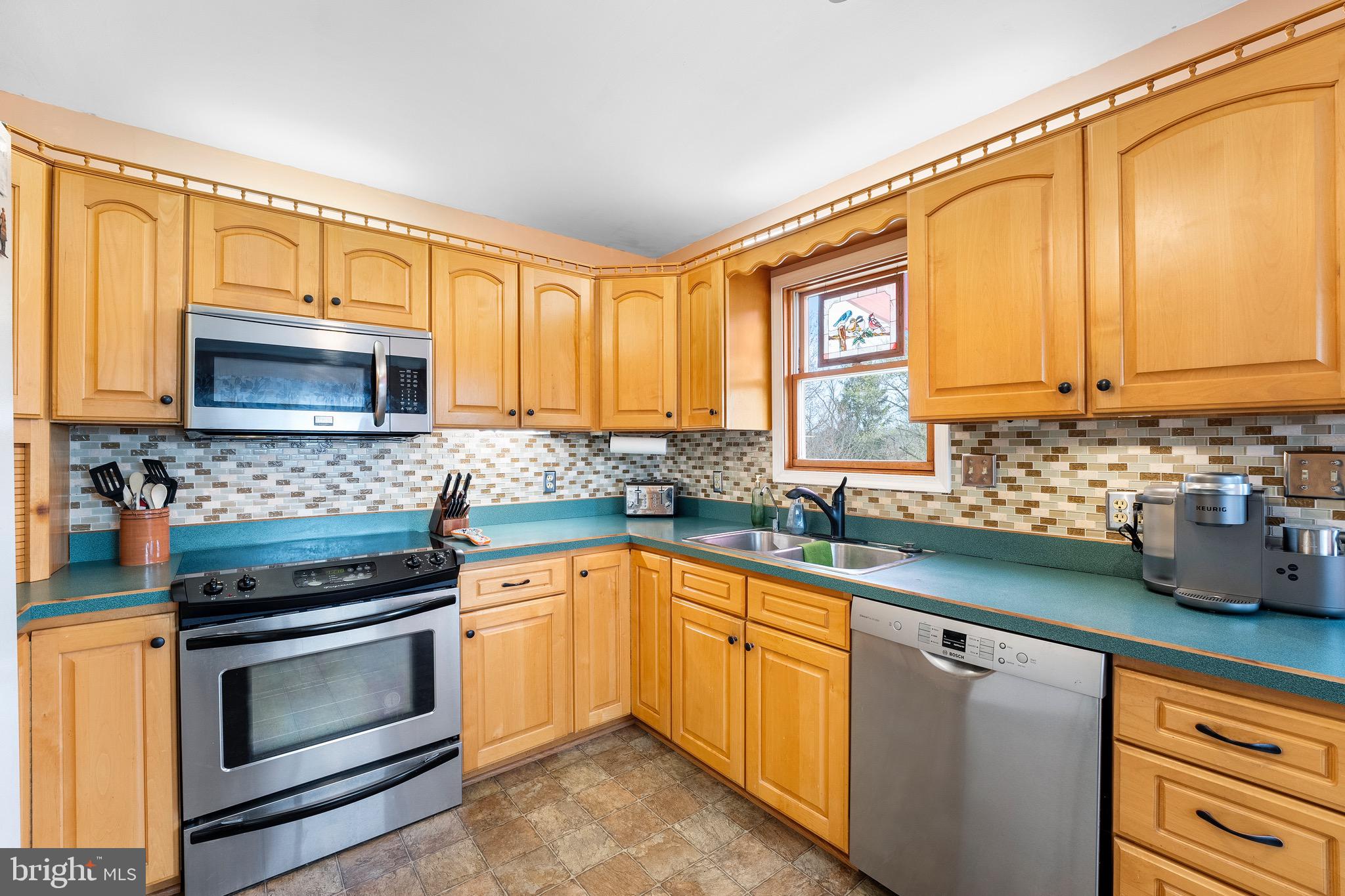 197 McCoury Road Nottingham, PA 19362 - Photo 3 of 30 Gallery Image 3
