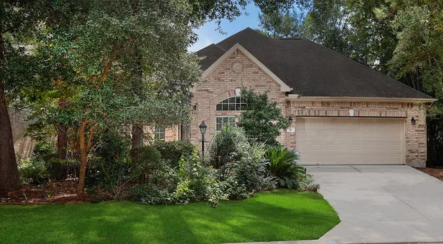 $393,900 | 43 Wilmington Way, The Woodlands, TX 77384
