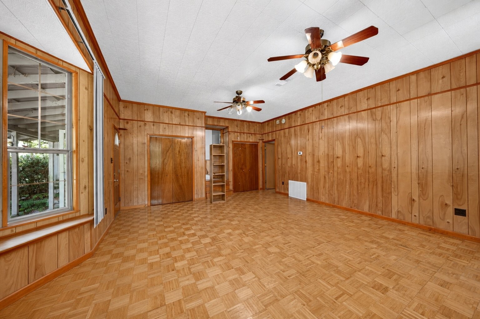 110 National Forest Road Cleveland, TX 77328 - Photo 5 of 29 Virtually Cleaned