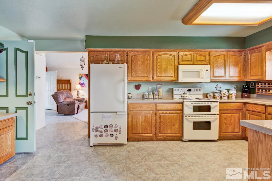880 Atlas Court Reno, NV 89512 - Photo 6 of 25 Photo 6