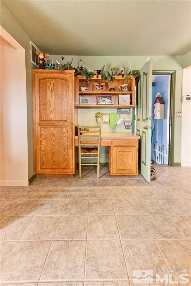 880 Atlas Court Reno, NV 89512 - Photo 7 of 25 Photo 7