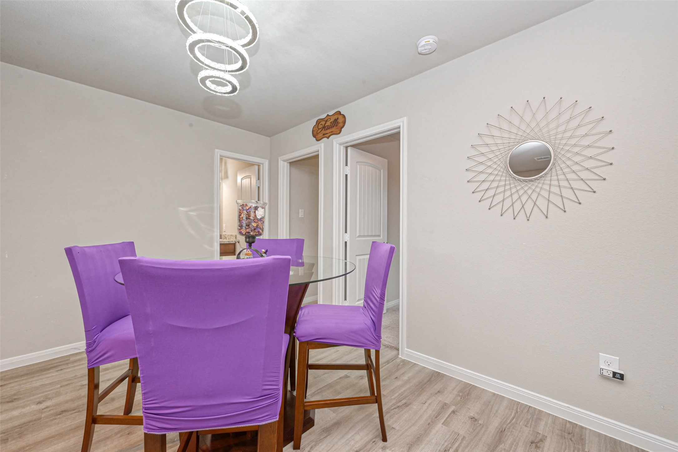 9722 Cargill Street Houston, TX 77029 - Photo 4 of 20 Equipped with a 3 Tier Chandelier over the dinning table!