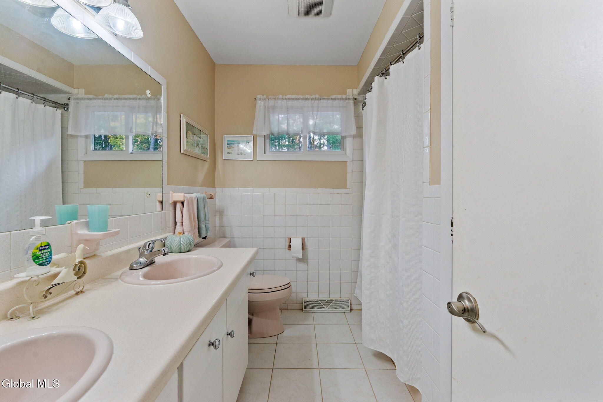 1226 Hempstead Road Niskayuna, NY 12309 - Photo 38 of 54 5-web-or-mls-1226-hempstead-rd