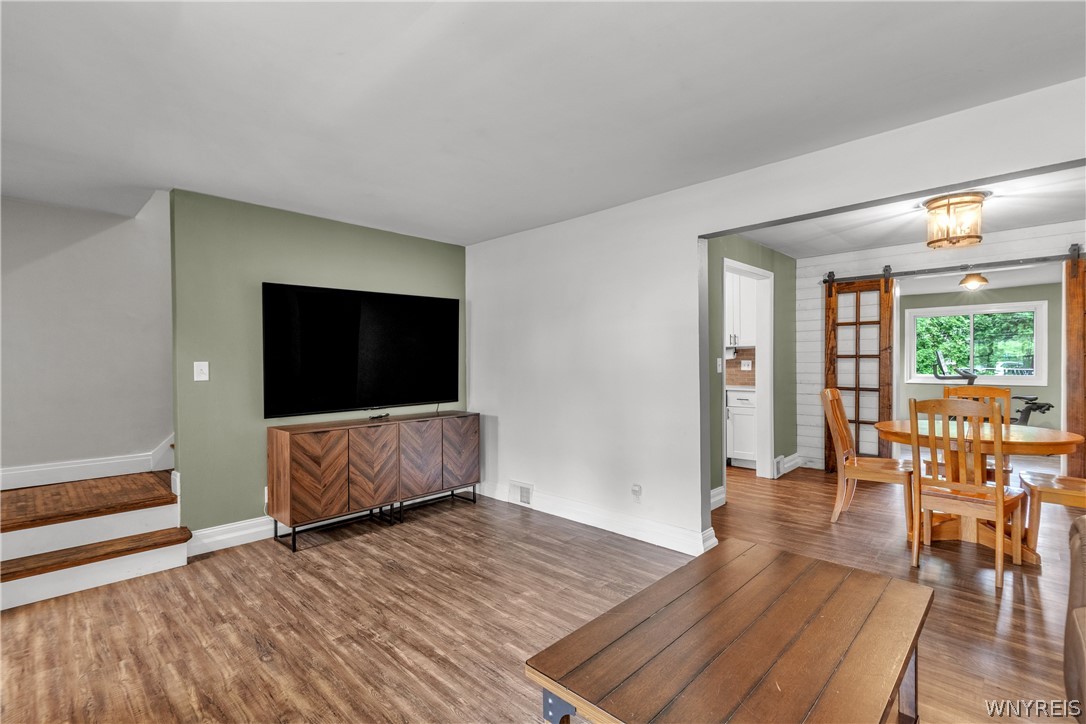 4173 Harlem Road Amherst, NY 14226 - Photo 24 of 49 Living Room