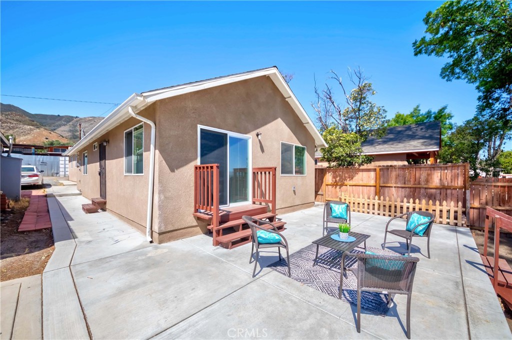 32983 Garner Road Lake Elsinore, CA 92530 - Photo 4 of 25
