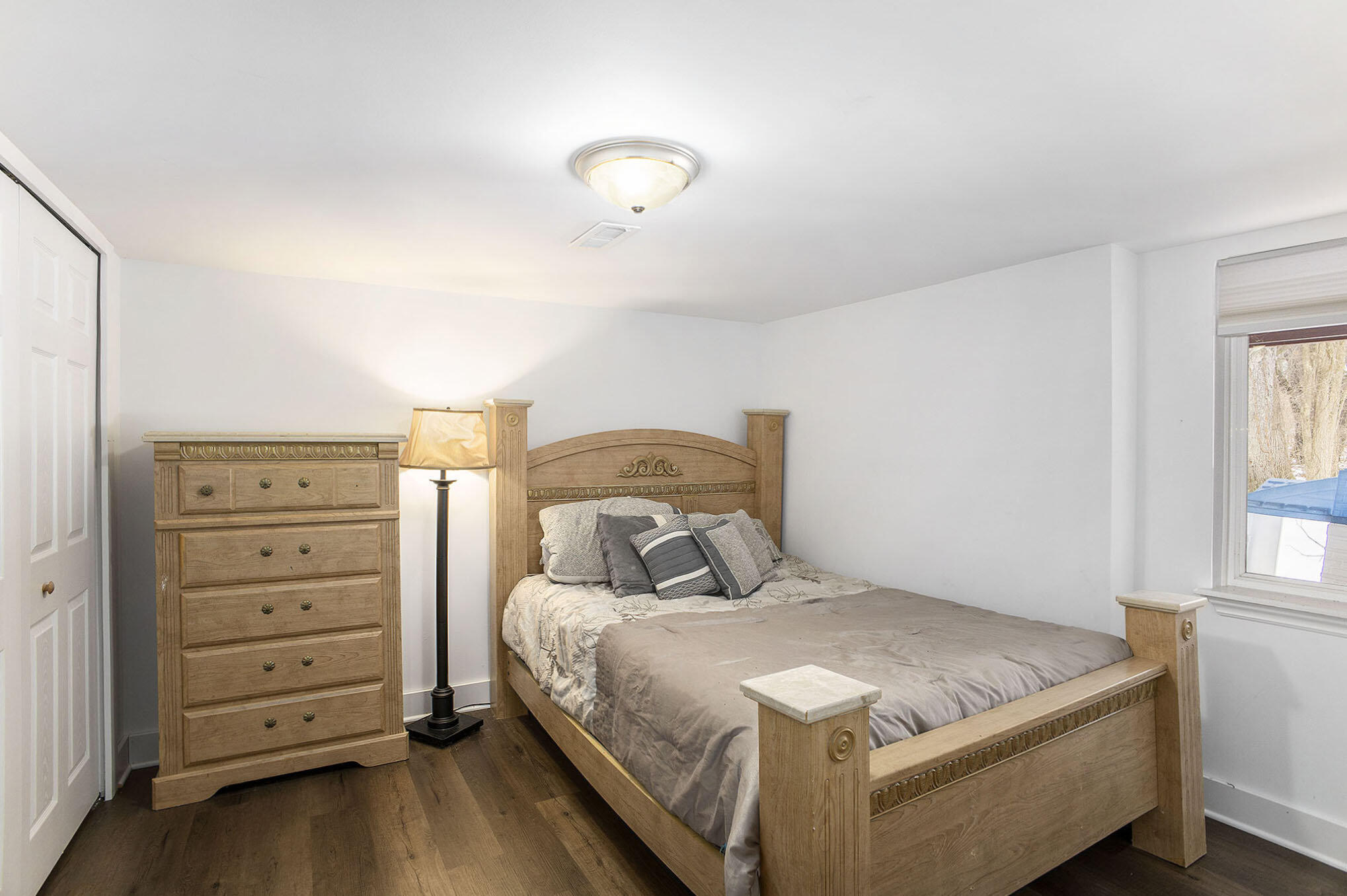 9843 Iosco Ridge Drive Gregory, MI 48137 - Photo 22 of 25 4th Bedroom