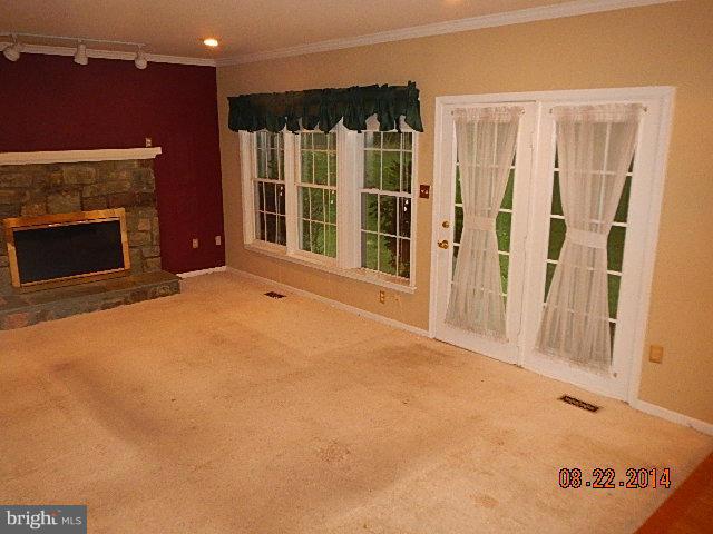 17408 Cherokee Lane Olney, MD 20832 - Photo 10 of 22 Family Room