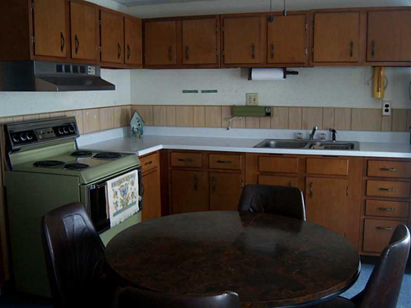 615 Adams Street Rochester, PA 15074 - Photo 2 of 13 Kitchen.