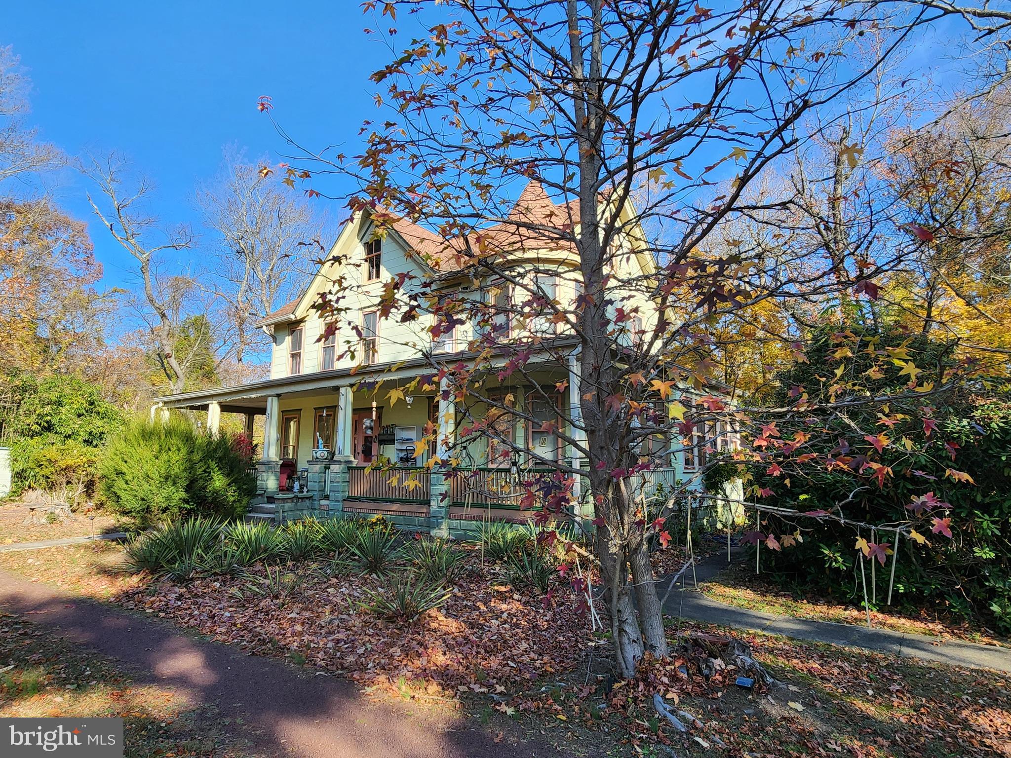 2307 Cooper Road Atco, NJ 08004 - Photo 2 of 47 a backyard of a house with lots of green space