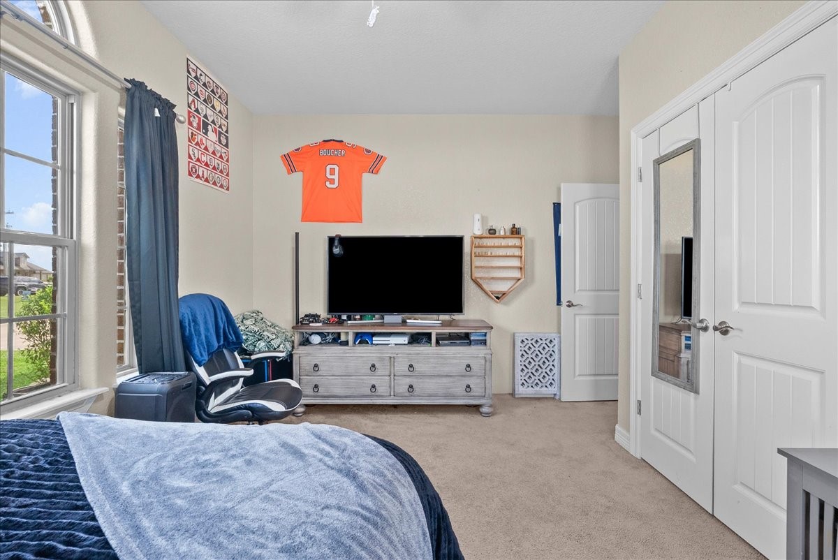 722 Bunkhouse Trail Angleton, TX 77515 - Photo 24 of 33 Gallery Image 24