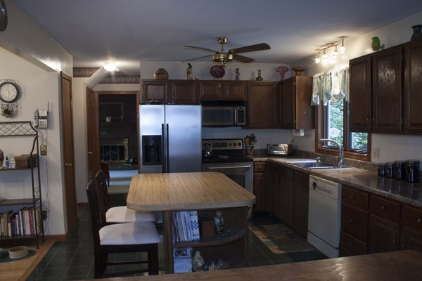 20 Castle Hill Road Westfield, MA 01085 - Photo 3 of 19 Gallery Image 3