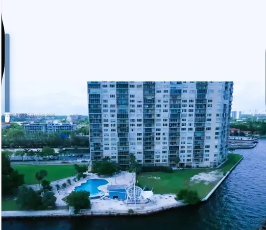 $3,800 | 11111 Biscayne Boulevard, Unit 1815, Miami, FL 33181