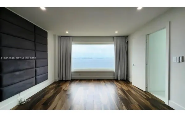 $3,800 | 11111 Biscayne Boulevard, Unit 1815, Miami, FL 33181