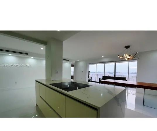 $3,800 | 11111 Biscayne Boulevard, Unit 1815, Miami, FL 33181