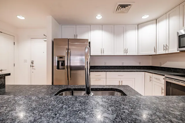 $675,000 | 25 High Street, Unit 214, Portland, ME 04101