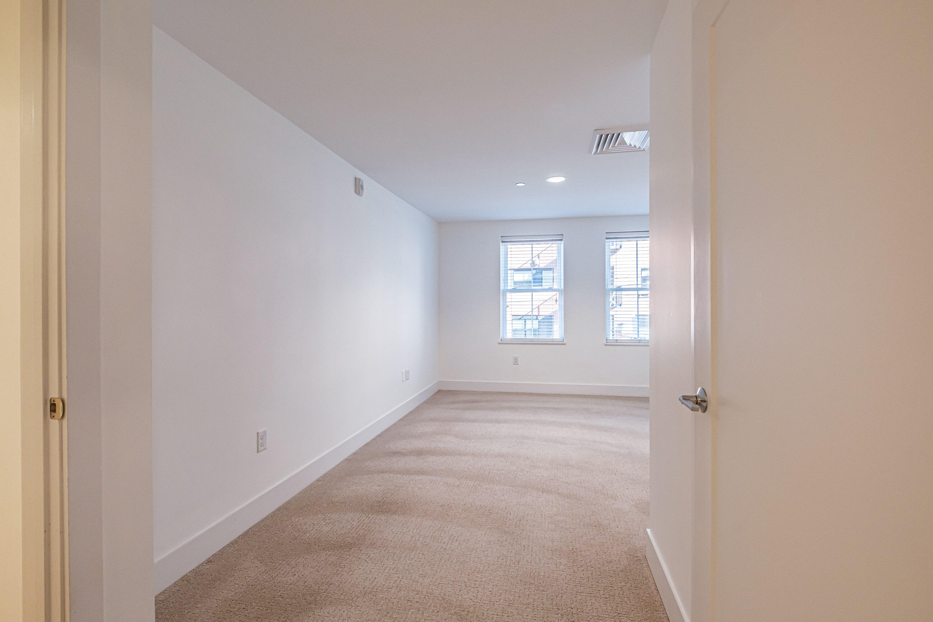 25 High Street, Unit 214 Portland, ME 04101 - Photo 26 of 54 Primary Bedroom