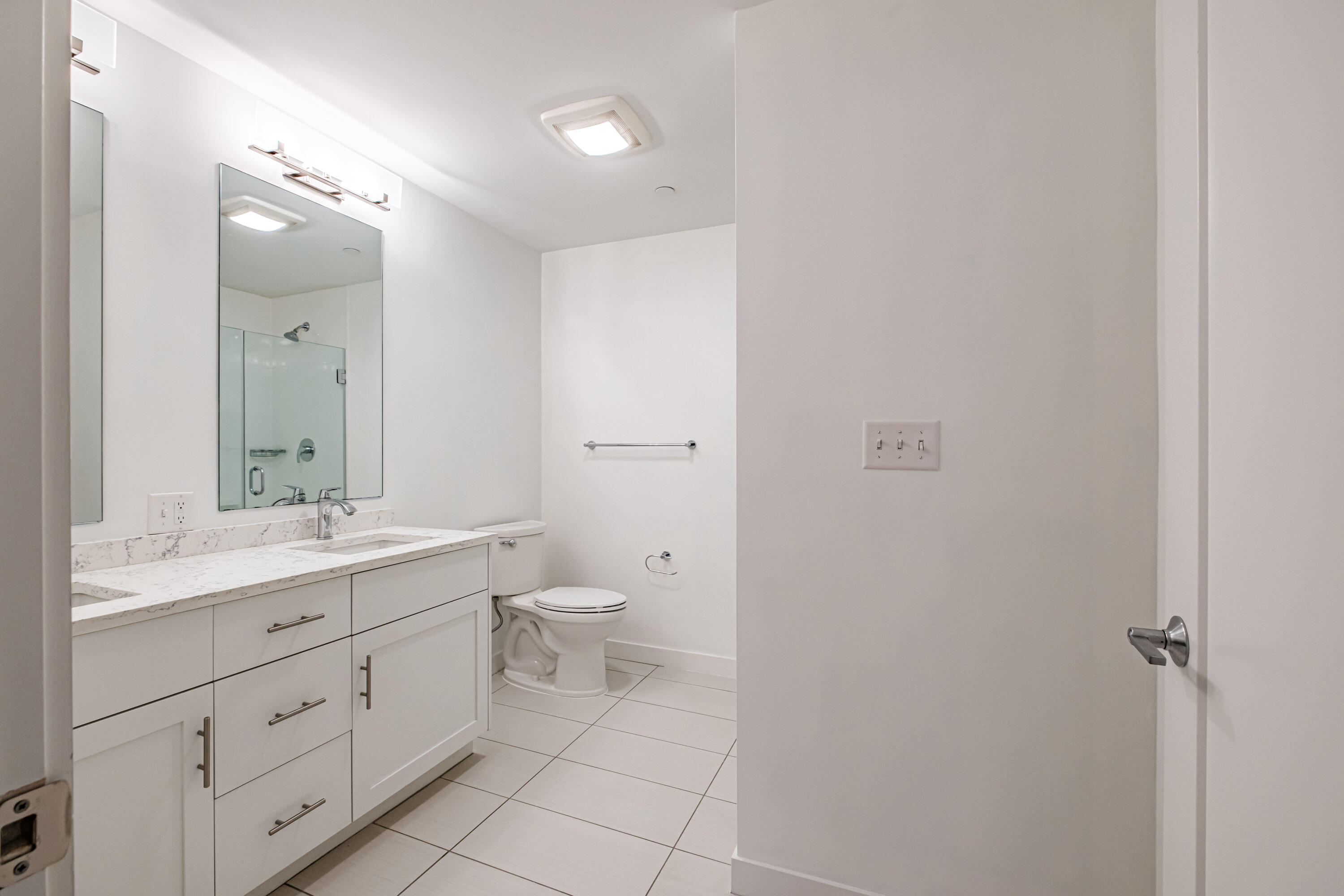 25 High Street, Unit 214 Portland, ME 04101 - Photo 30 of 54 Primary Bathroom