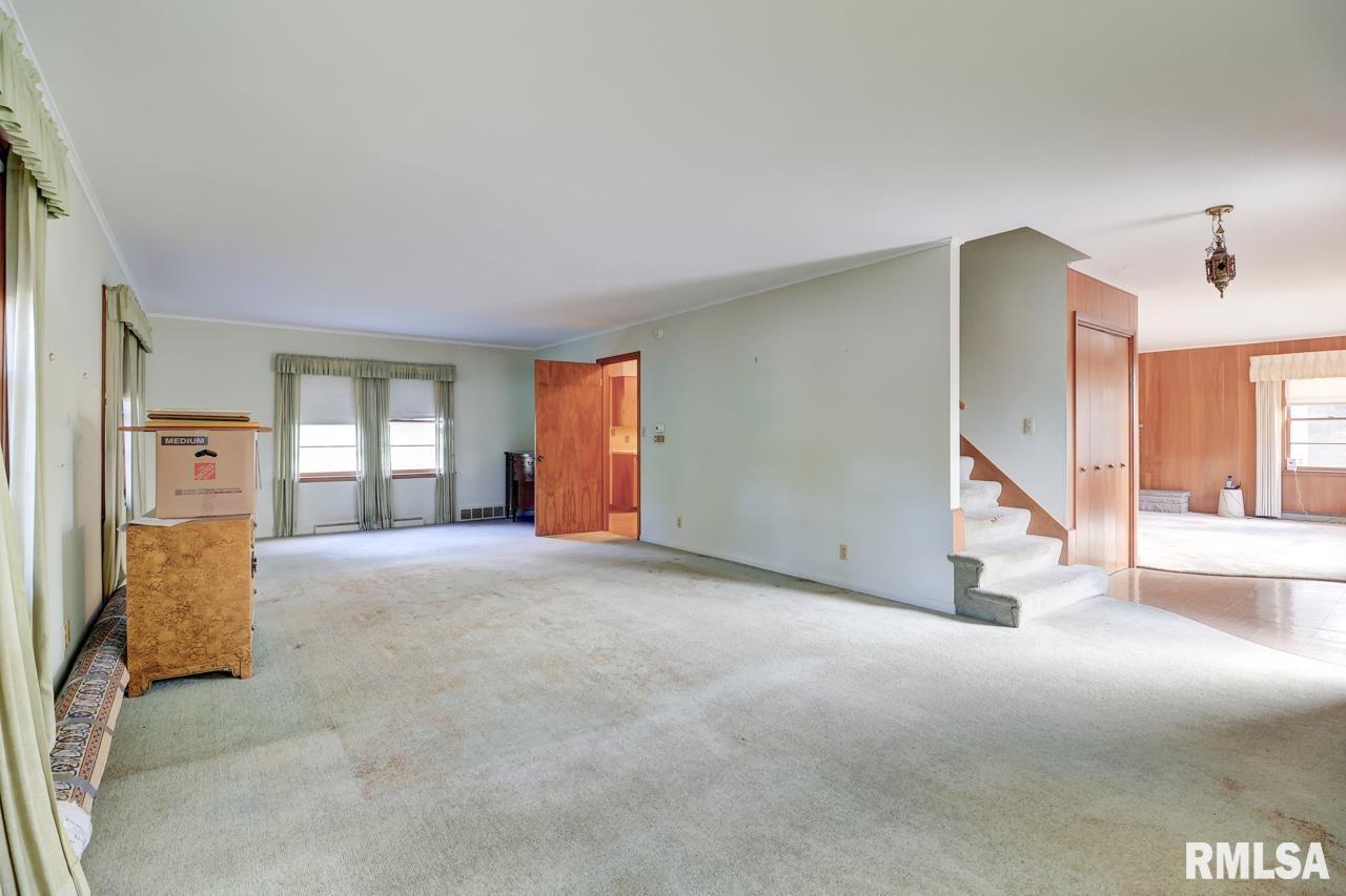 910 2nd Avenue South Clinton, IA 52732 - Photo 13 of 54