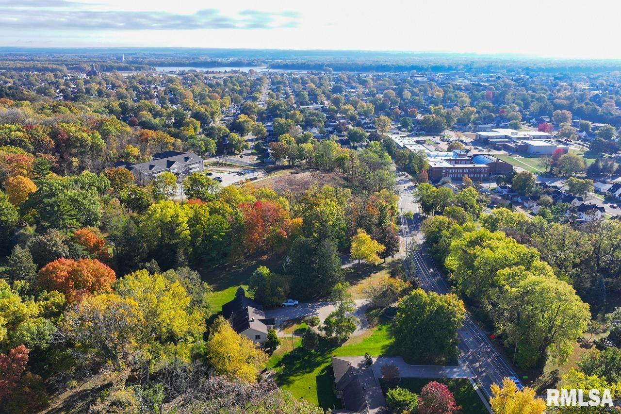 910 2nd Avenue South Clinton, IA 52732 - Photo 42 of 54