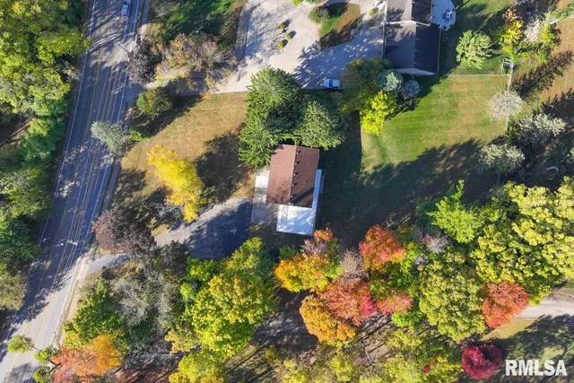 $279,900 | 910 2nd Avenue South, Clinton, IA 52732