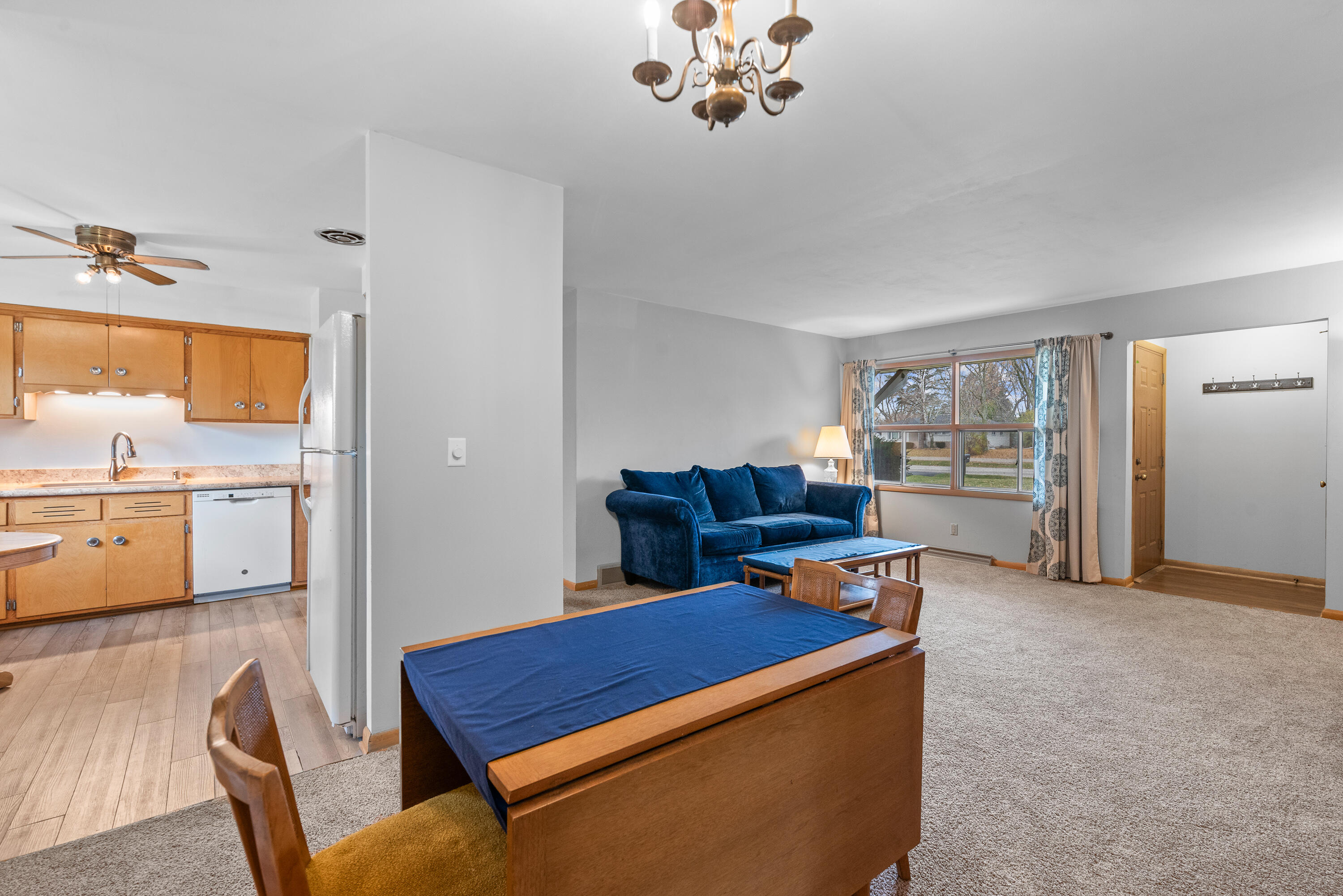 5235 West Dean Road Brown Deer, WI 53223 - Photo 8 of 31 Dining Room