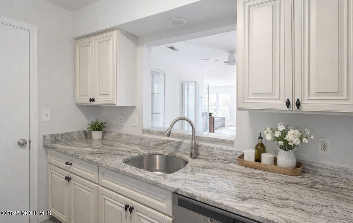 103 Racquet Road Wall, NJ 07719 - Photo 7 of 35 IMG_9544