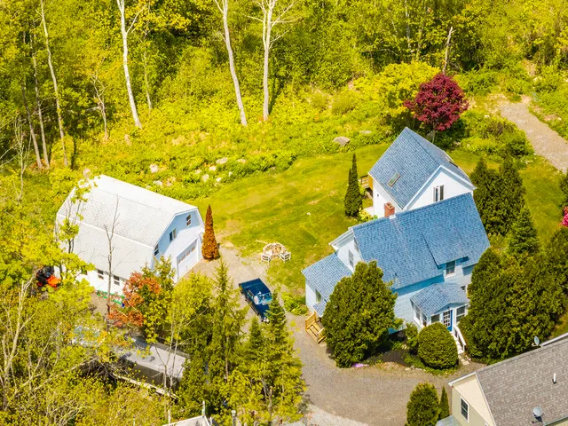$650,000 | 8 North Jacobs Avenue, Camden, ME 04843
