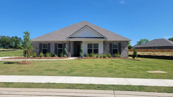 $2,800 | 106 Horseshoe Boulevard, Clinton, MS 39056