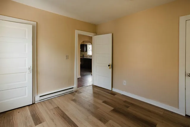 $1,425 | 714 Helmholz Avenue, Unit 2, Waukegan, IL 60085