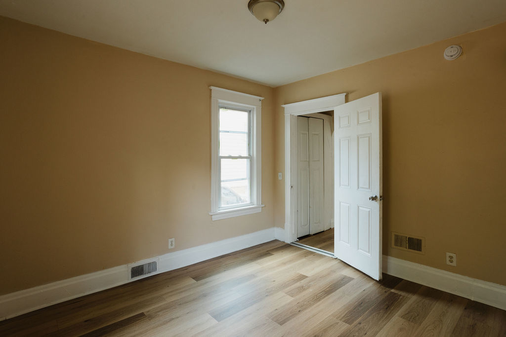 714 Helmholz Avenue, Unit 2 Waukegan, IL 60085 - Photo 6 of 21