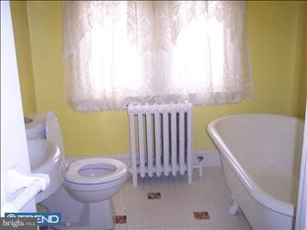 517 Midvale Road Upper Darby, PA 19082 - Photo 3 of 5 Bathroom