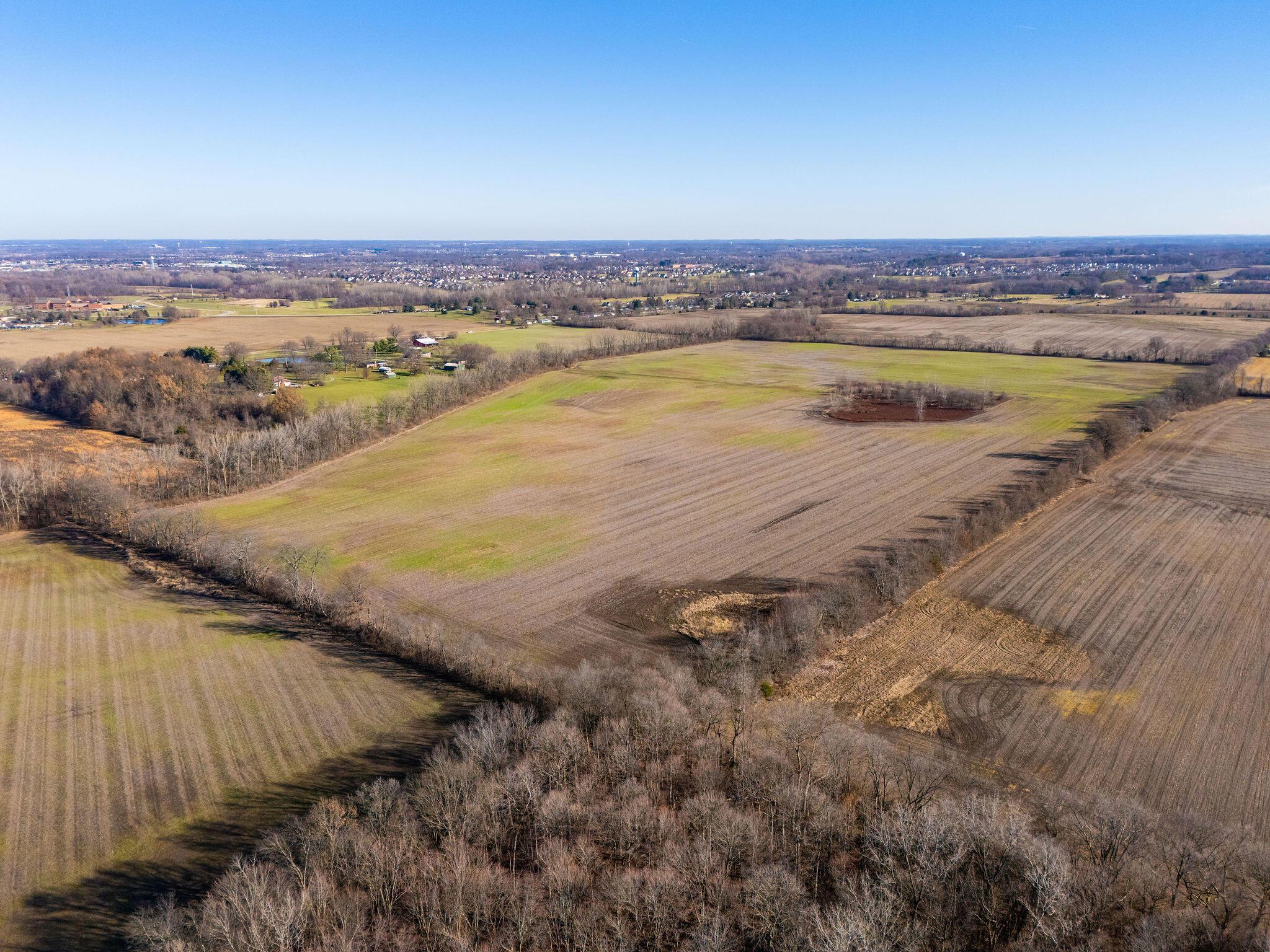 5593 Hayes Road Groveport, OH 43125 - Photo 7 of 48 DJI_20241217110017_0156_D