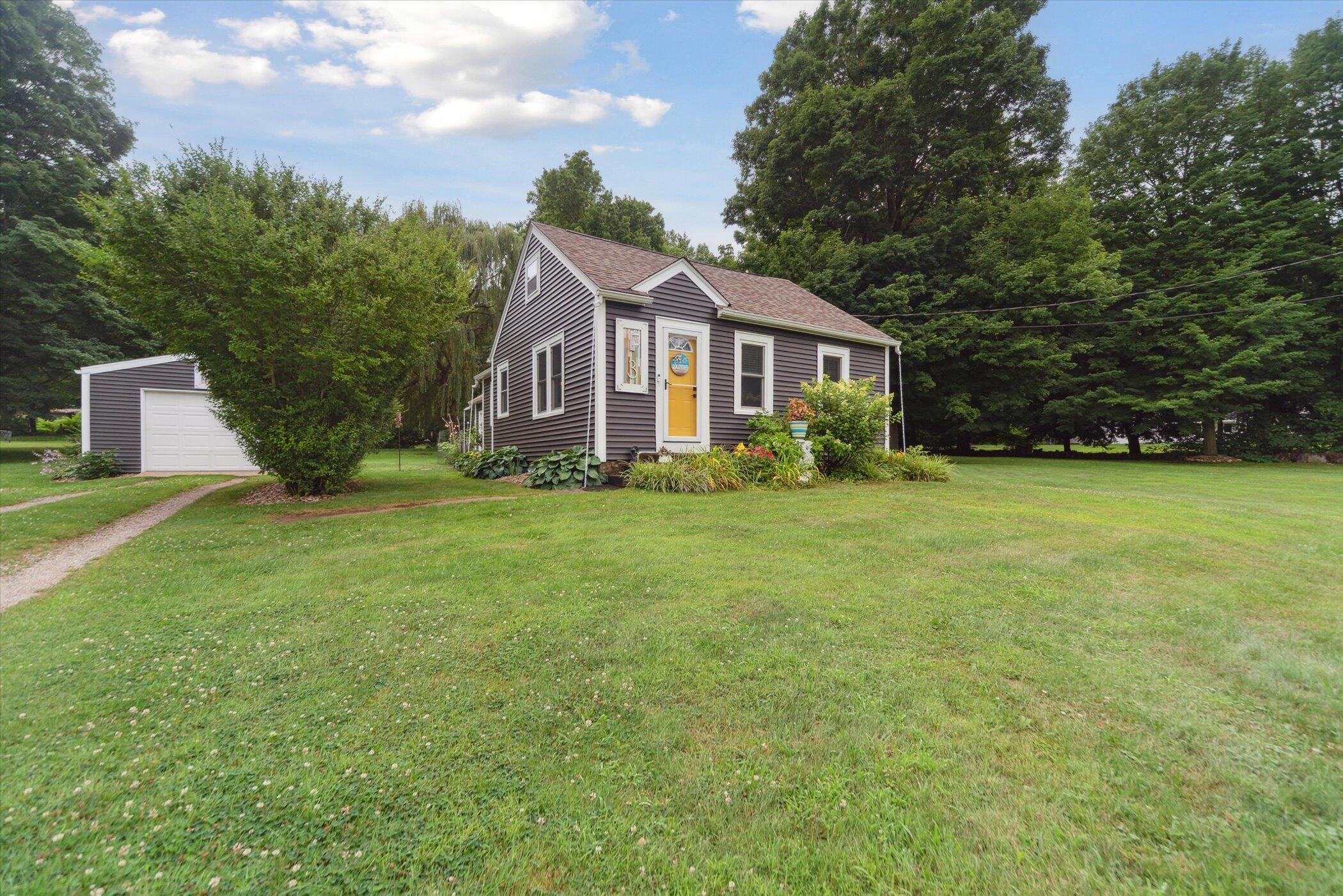 3 Riverside Parkway Battle Creek, MI 49015 - Photo 1 of 45 03-3-Riverside-Pkw