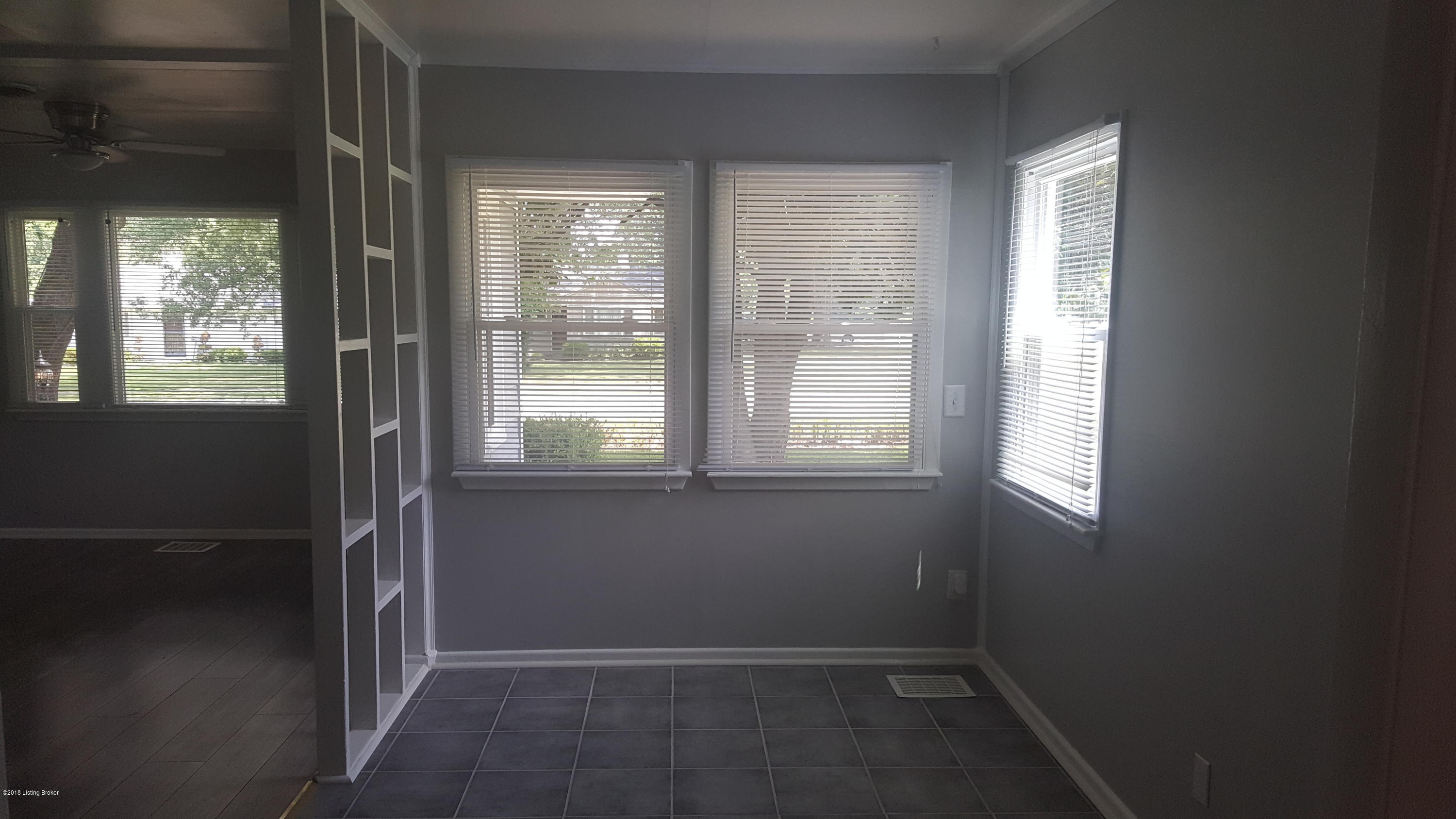 301 Redding Road Louisville, KY 40218 - Photo 7 of 23 20180709_125051