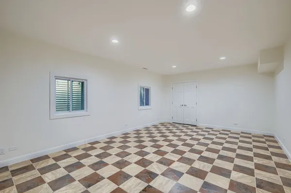 a view of a bedroom