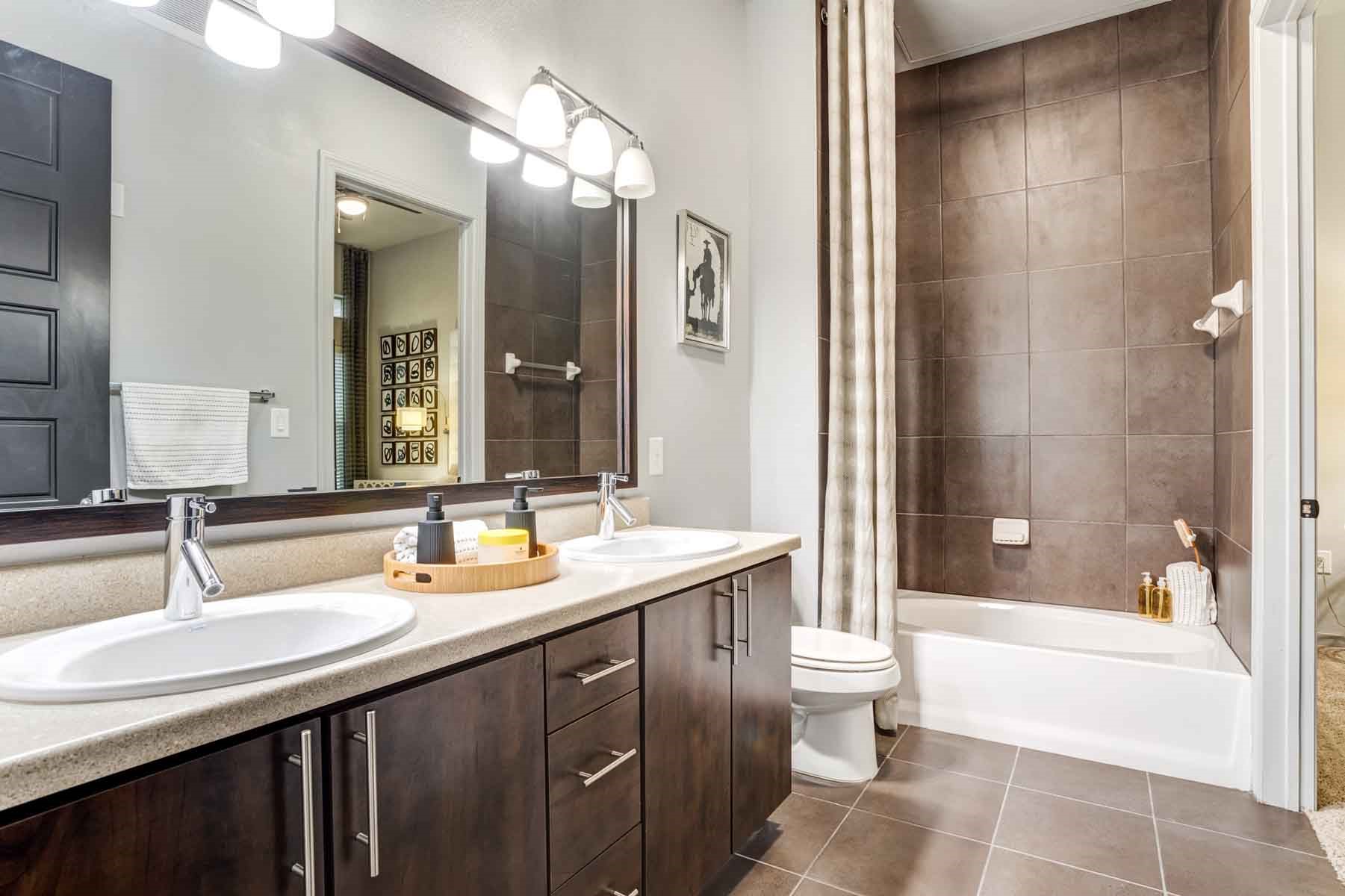 2525 McCue Road, Unit 434 Houston, TX 77056 - Photo 6 of 14