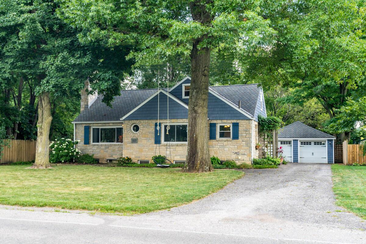 102 James Road Columbus, OH 43230 - Photo 2 of 46
