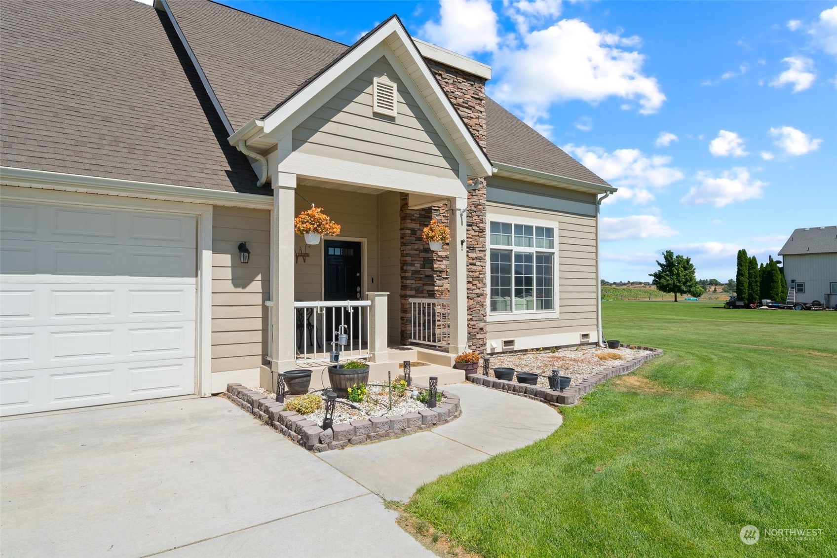 8184 2.4 Road Northeast Moses Lake, WA 98837 - Photo 5 of 35 Gallery Image 5