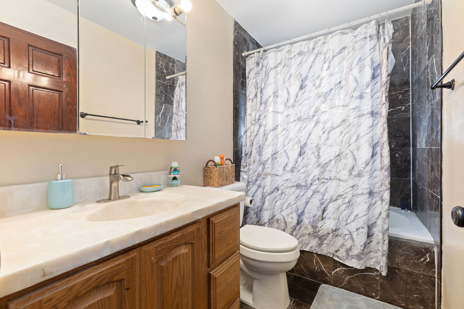 124 South Pinecrest Road Bolingbrook, IL 60440 - Photo 12 of 21