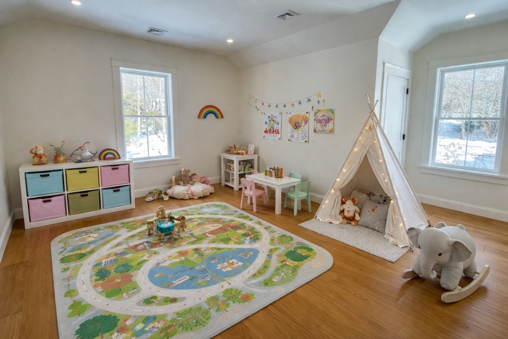 22 Tyler Road Lexington, MA 02420 - Photo 31 of 38