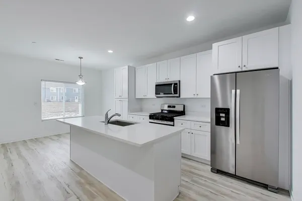 $2,600 | 1234 Gillespie Lane, Unit 1234, Yorkville, IL 60560