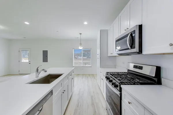 $2,600 | 1234 Gillespie Lane, Unit 1234, Yorkville, IL 60560