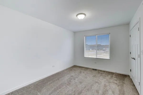 $2,600 | 1234 Gillespie Lane, Unit 1234, Yorkville, IL 60560