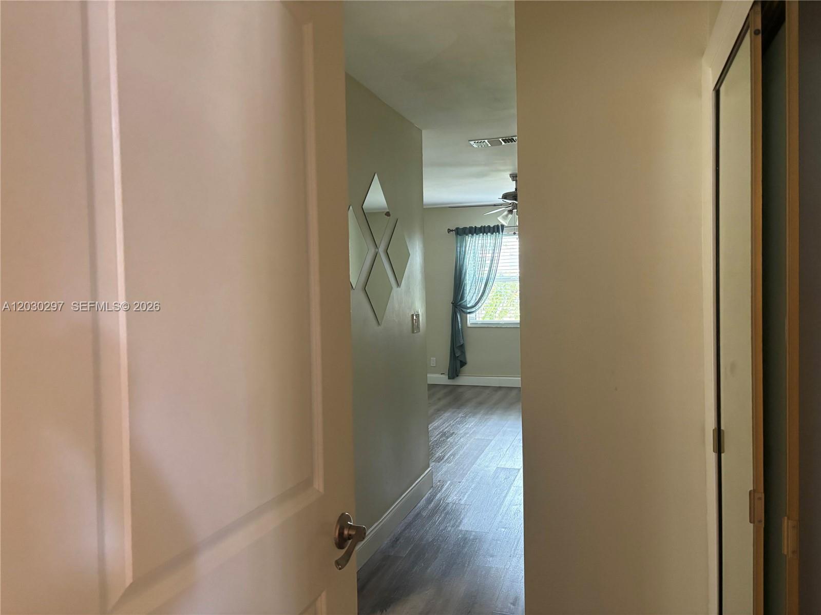 100 Gate Road, Unit 363 Hollywood, FL 33024 - Photo 17 of 32 Entrance to Master Bedroom