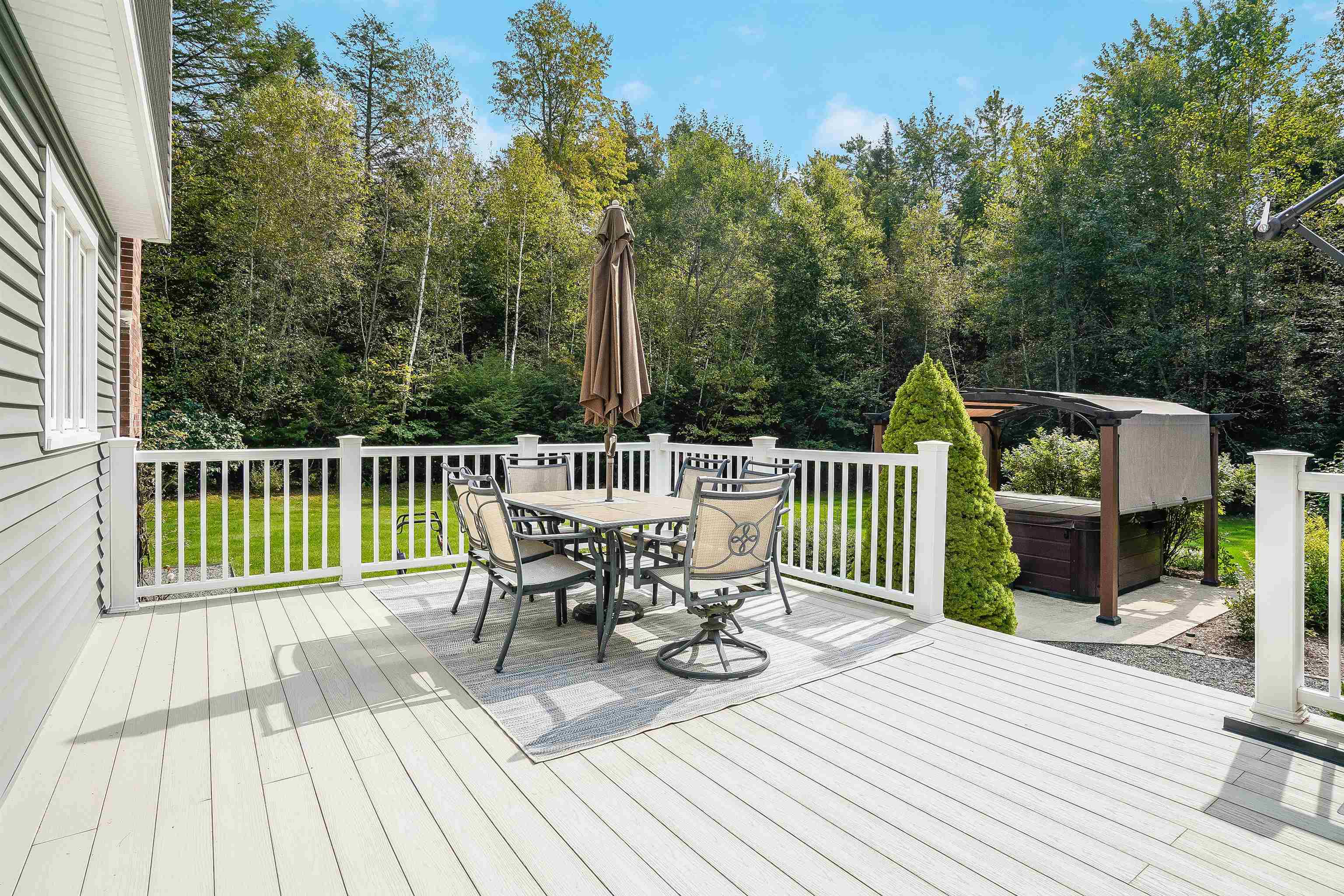 289 Meadow Fox Lane Chester, NH 03036 - Photo 21 of 35
