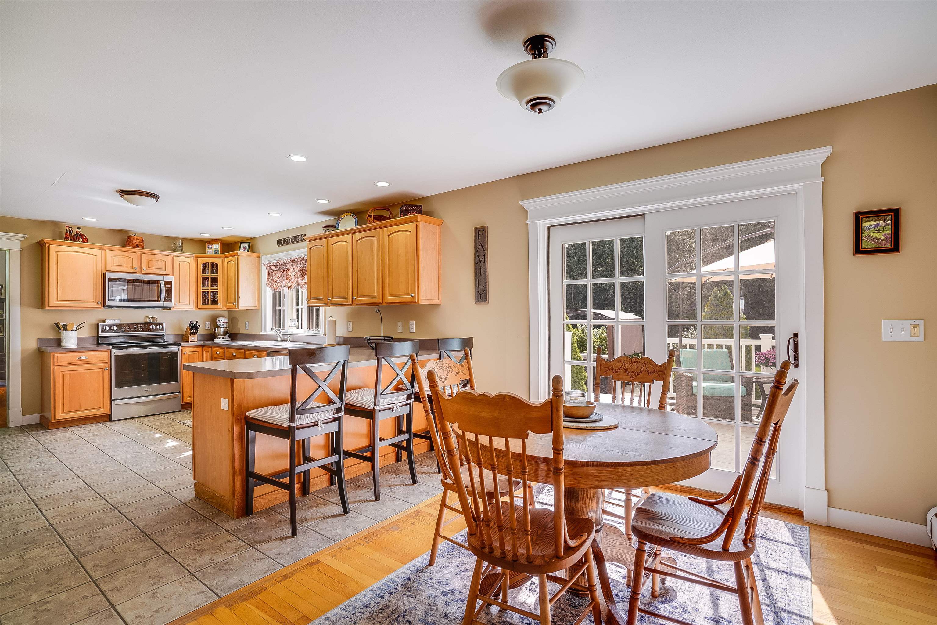 289 Meadow Fox Lane Chester, NH 03036 - Photo 32 of 35