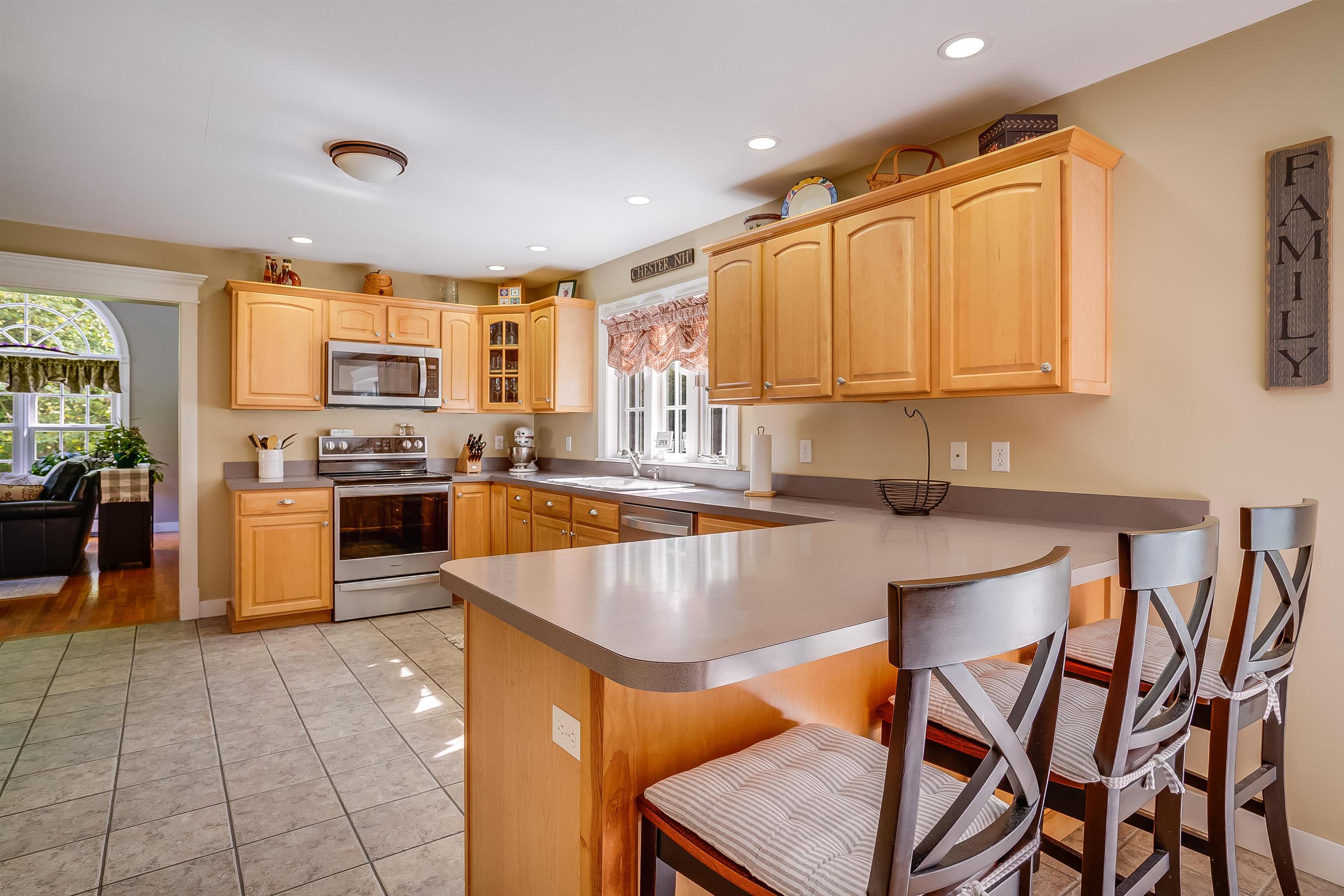 289 Meadow Fox Lane Chester, NH 03036 - Photo 33 of 35
