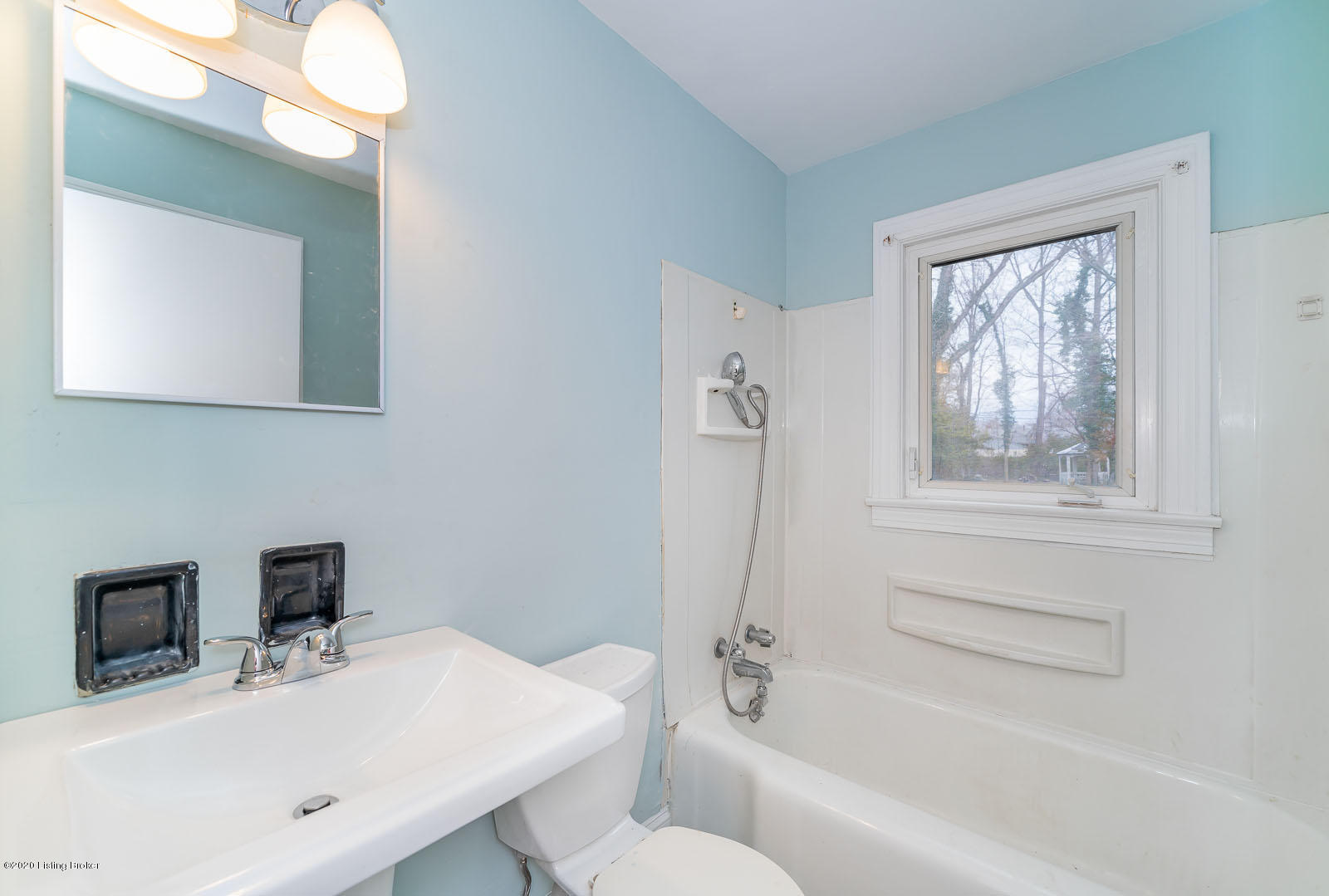 3733 Carol Road Louisville, KY 40218 - Photo 14 of 25 3733 Carol Rd L-17