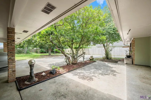 $344,900 | 8828 Trudeau Avenue, Baton Rouge, LA 70806