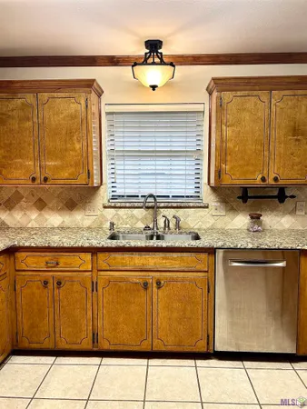 $339,900 | 8828 Trudeau Avenue, Baton Rouge, LA 70806